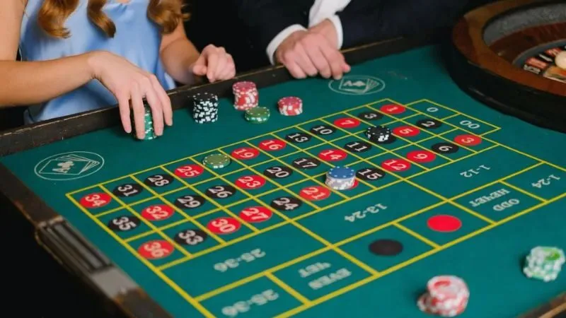 Casino Live - Trải Nghiệm Sòng Bạc Thực Tế & Kịch Tính 2024 3 loi-ich-khi-tham-gia-choi-casino-live